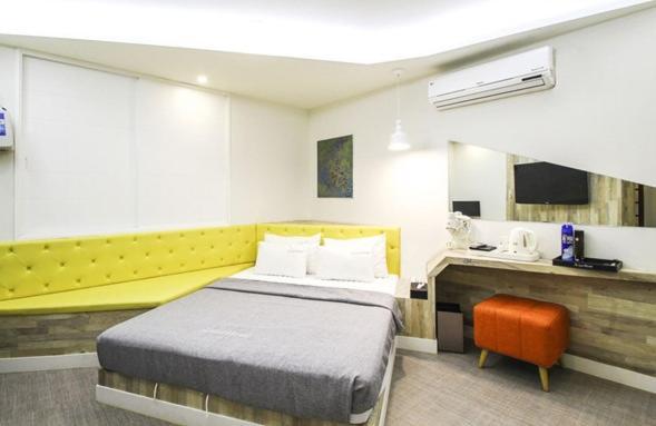 Hotel Home Пусан Экстерьер фото
