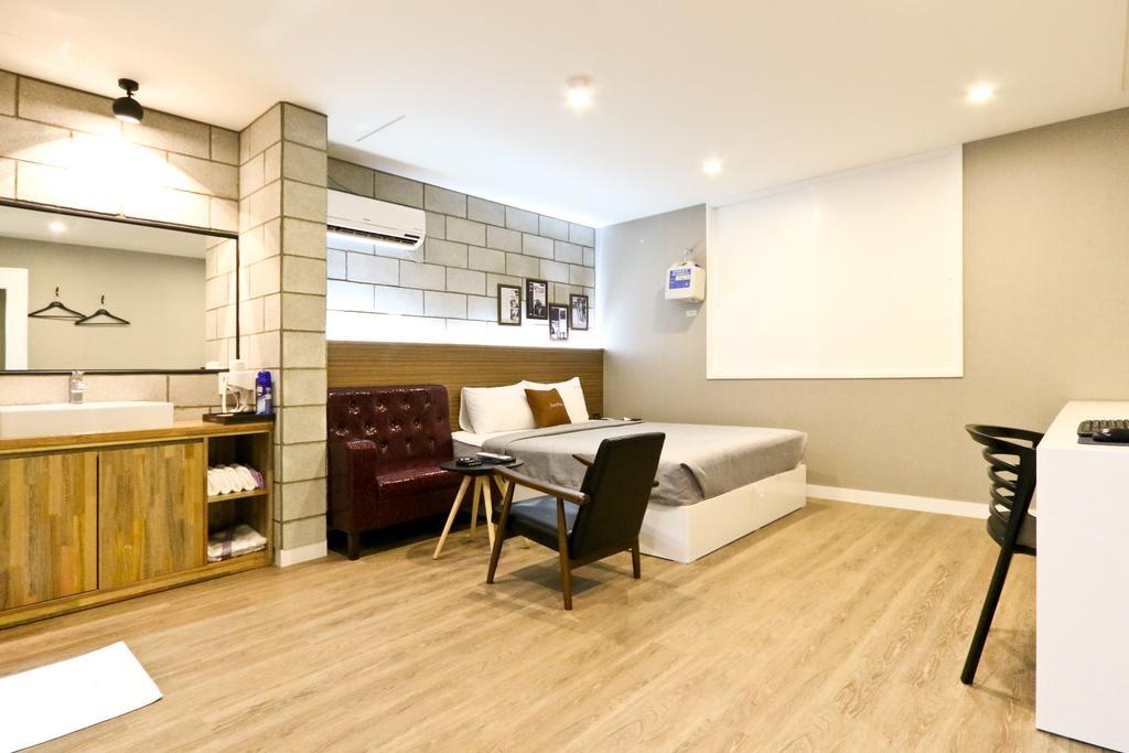 Hotel Home Пусан Экстерьер фото