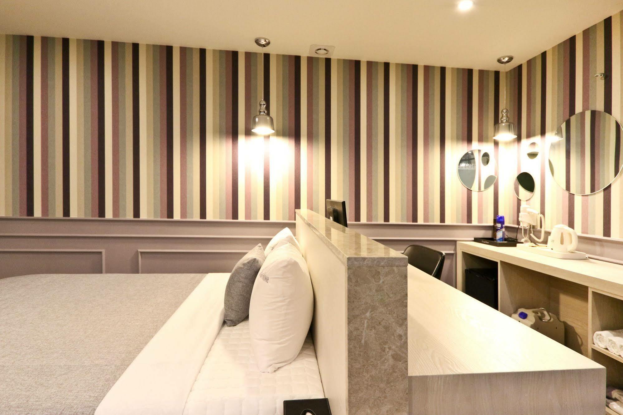Hotel Home Пусан Экстерьер фото